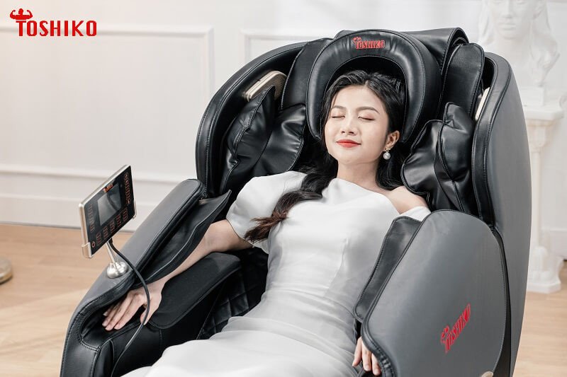 Ghế massage hỗ trợ phục hồi cơ bắp sau tập luyện