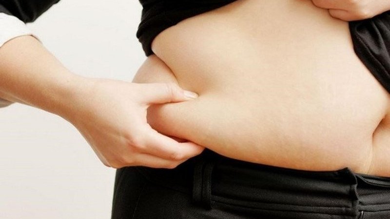 Hình ảnh biểu tượng thể hiện mối lo ngại về việc ăn bánh mì và tăng cân