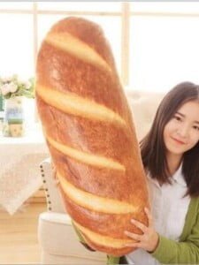 Hình ảnh gấu bông hình bánh mì 3D với màu sắc chân thực