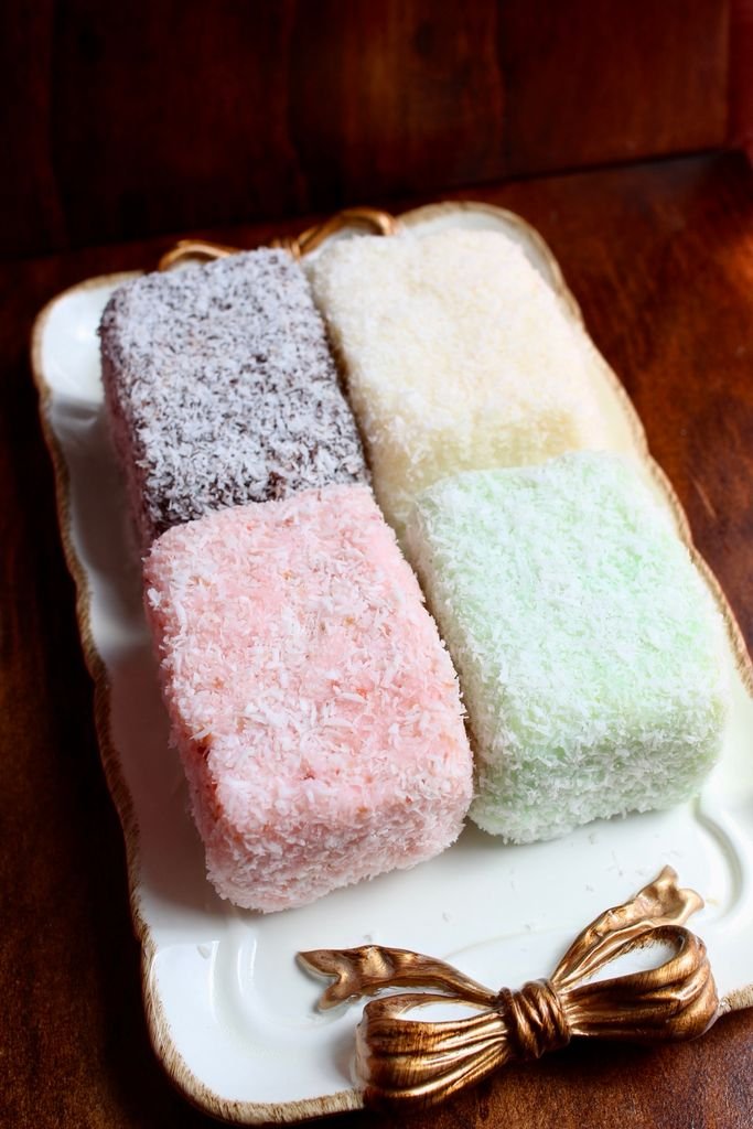 Lamington 4 màu 5 Lamington 4 màu