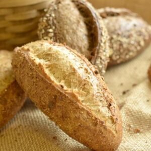 Sourdough Cám Hạnh Nhân