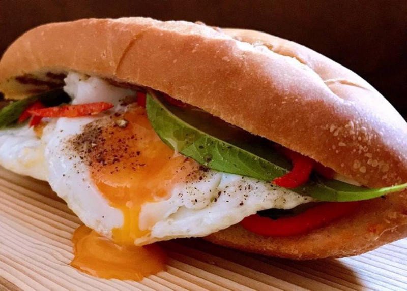 Khẩu phần bánh mì tam giác bao nhiêu kcal hợp lý mỗi ngày