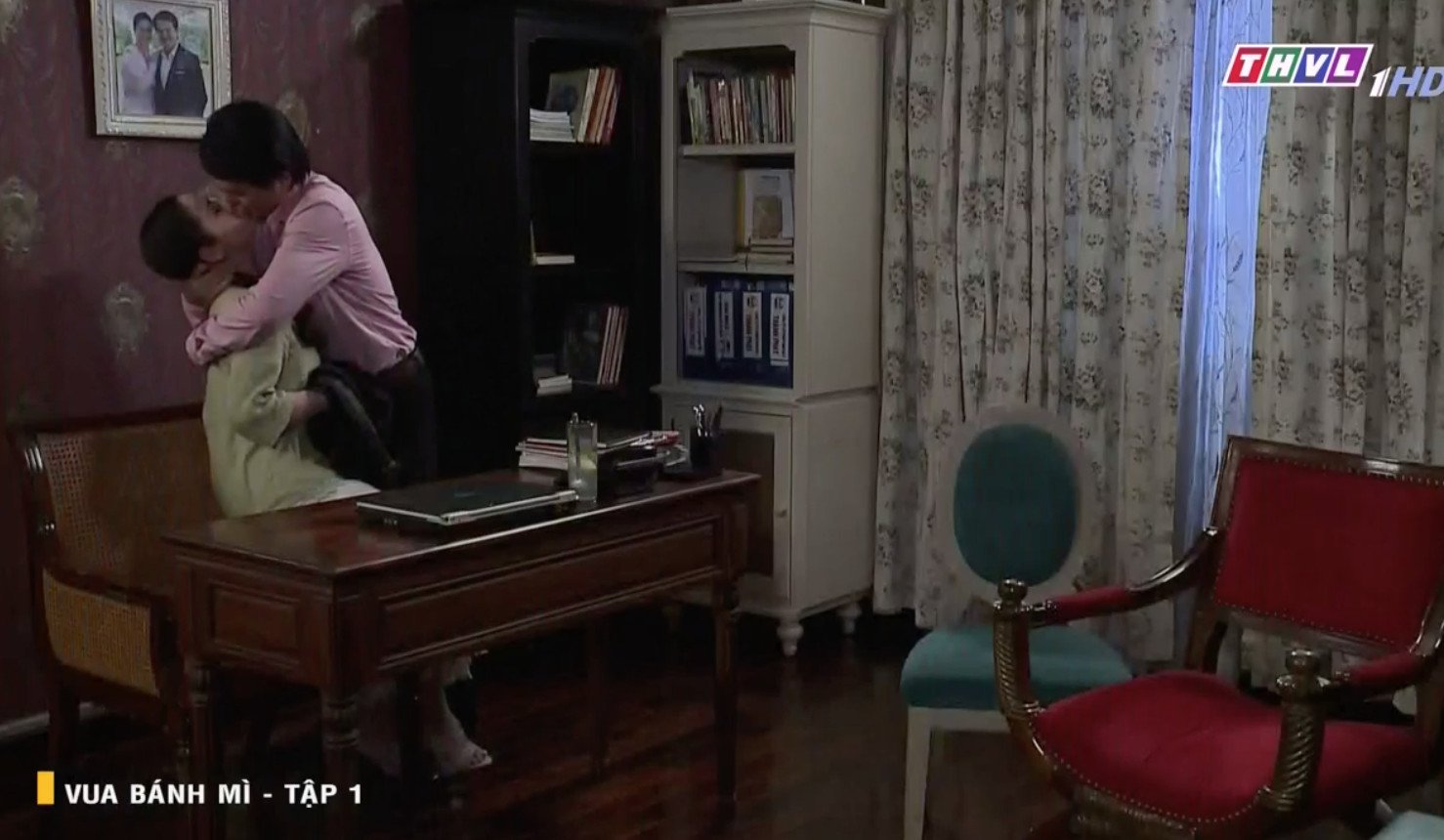 Khoảnh khắc lãng mạn nhưng đầy tranh cãi của cặp đôi trong Vua Bánh Mì Việt Nam