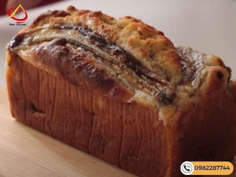 Kiểm tra thành phẩm bánh mì chuối nướng