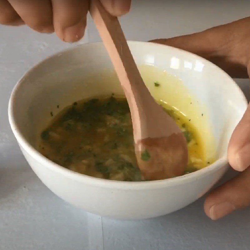 Làm sốt bơ tỏi cho bánh mì chiên bơ tỏi