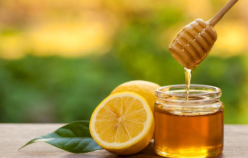 Lọ mật ong nguyên chất cho món bánh mì nướng mật ong