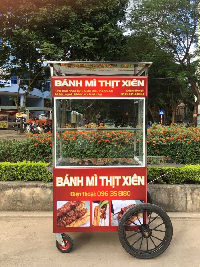 Logo Xe Bánh Mì Thịt