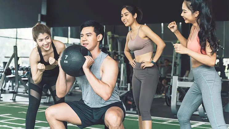 Lợi ích của chế độ tập luyện khoa học khi ăn bánh mì pate trứng