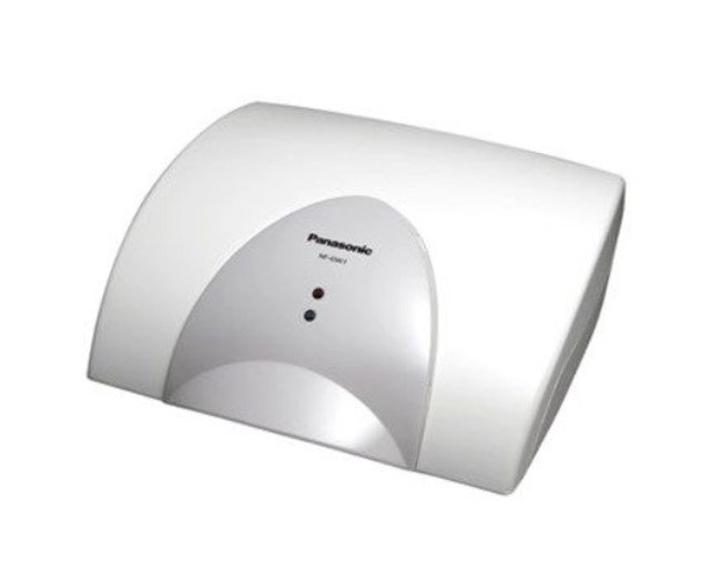 Máy nướng bánh mì Panasonic với thiết kế hiện đại, tay cầm cách nhiệt