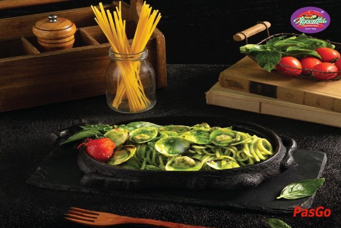 Mì Ý Ngao Pesto, một lựa chọn phong phú bên cạnh bít tết và bánh mì Ngọc Hiếu