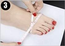 Minh họa các bước chọn size dép bánh mì nữ phù hợp