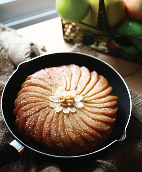 Món bánh lê úp ngược, một thử thách trong hành trình học làm bánh ngọt Anh Thư