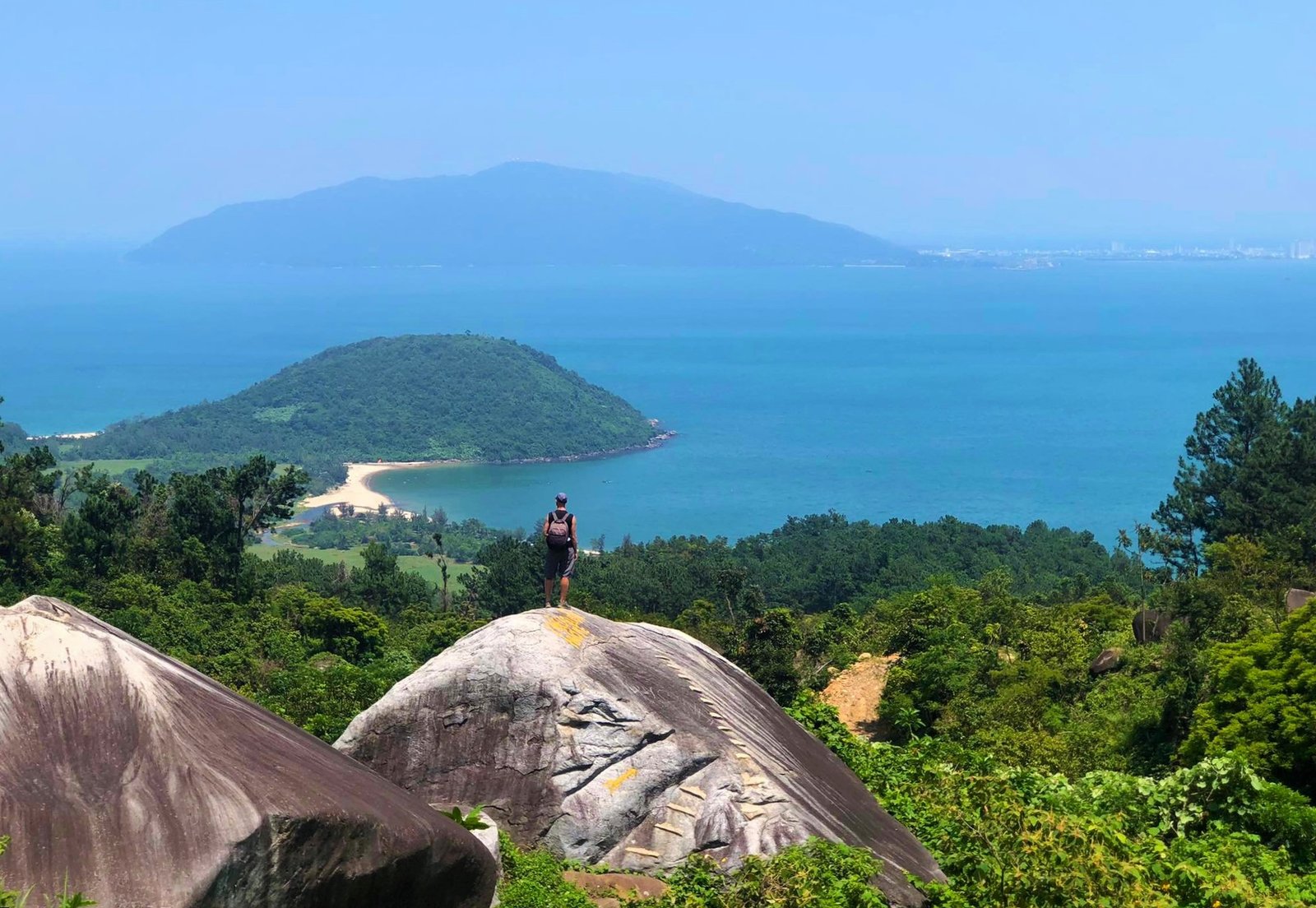 Ngắm cảnh từ đèo với view đẹp