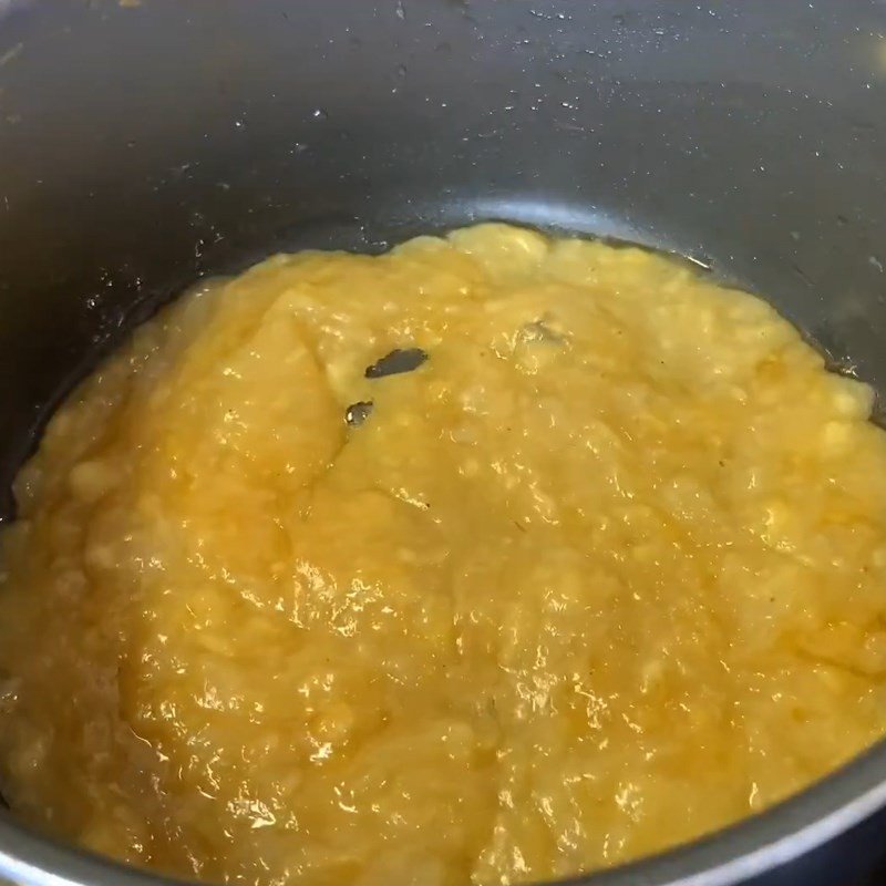 nhân bánh mì kẹp chuối chiên