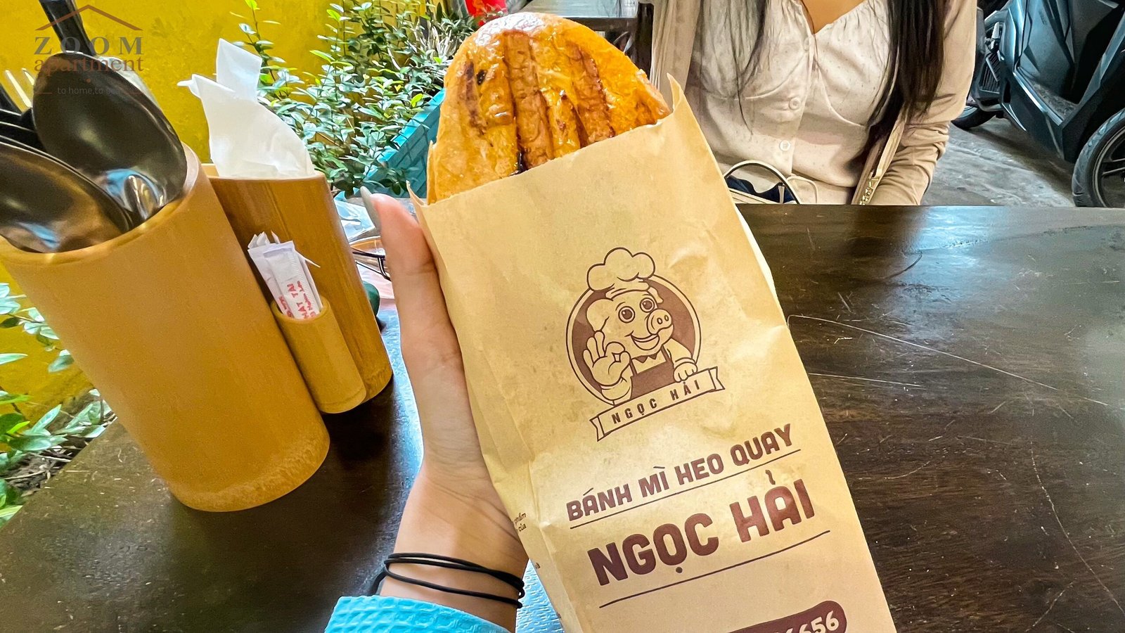 Nước sốt đặc biệt dùng cho bánh mì heo quay