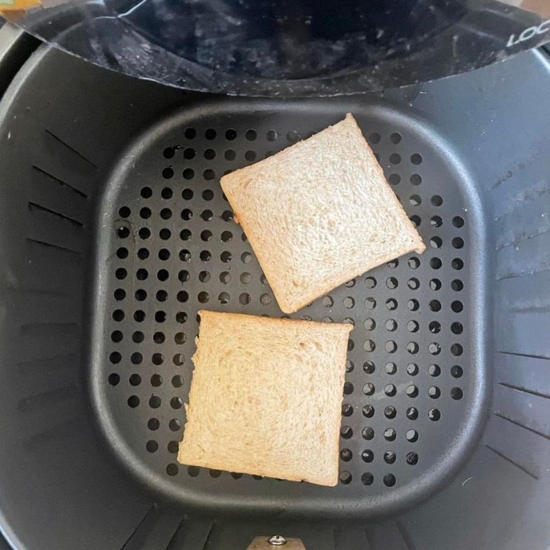 Nướng bánh mì nguyên cám cho bánh mì sandwich tam giác