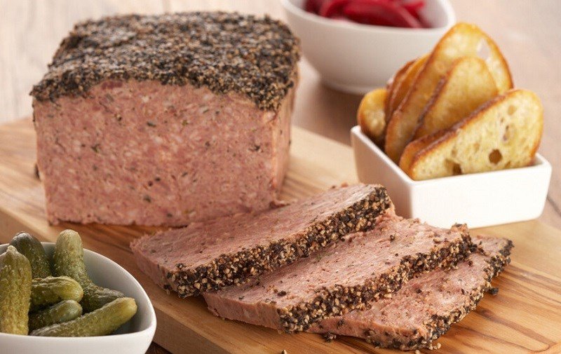 Pate gan động vật, một thành phần chính của pate bánh mì, cung cấp dồi dào sắt và đồng, tốt cho sức khỏe tổng thể