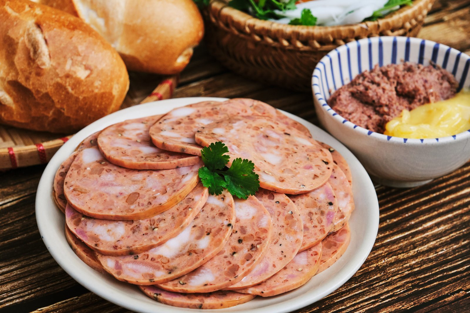 Pate mịn màng đặc trưng của bánh mì Huynh Hoa