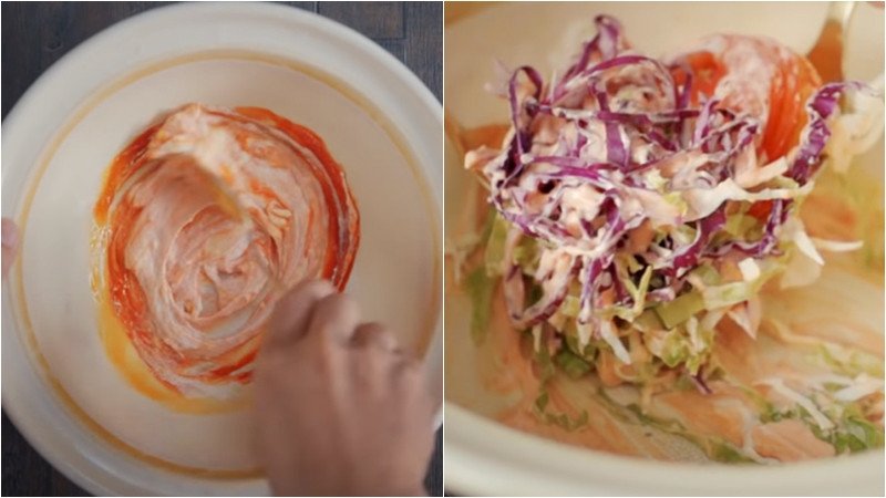 Pha chế salad rau tươi và các loại sốt đặc trưng cho món bánh mì tam giác kebab