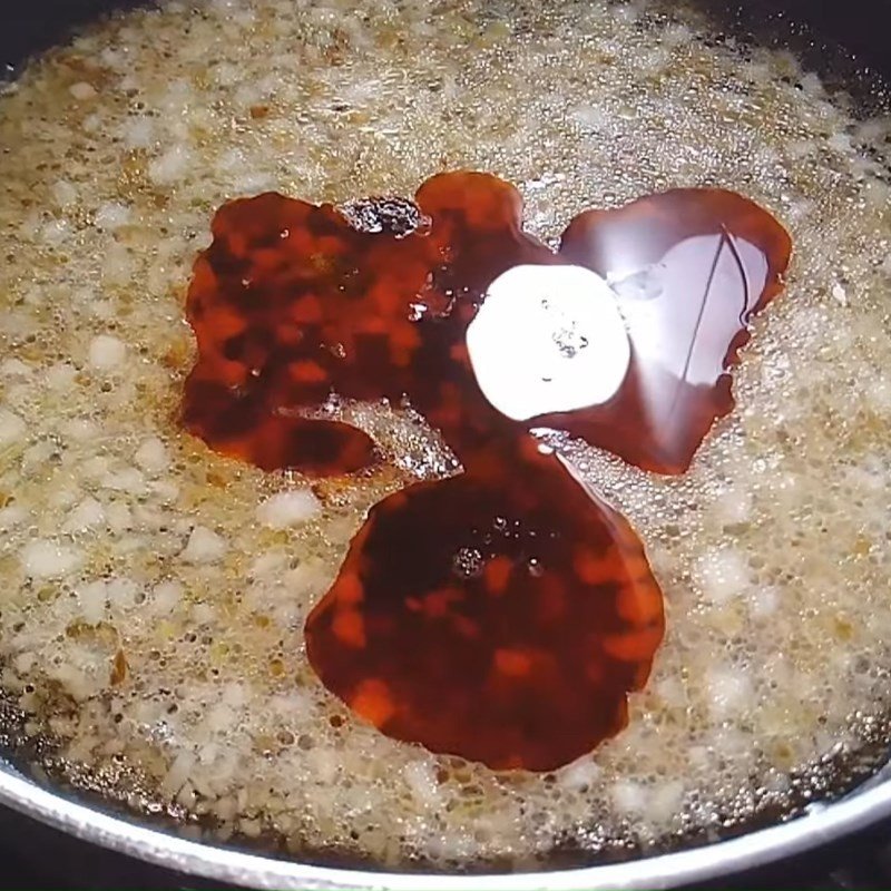 Quá trình làm nước sốt nấm bào ngư sánh mịn