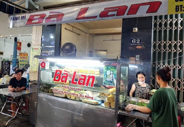 Quán bánh mì Bà Lan Đà Nẵng