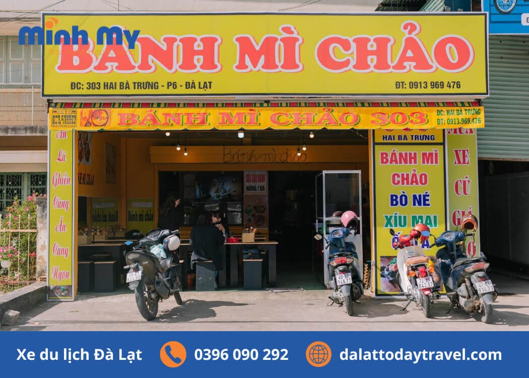 Quán Bánh Mì Chảo 303 Đà Lạt đông khách buổi sáng