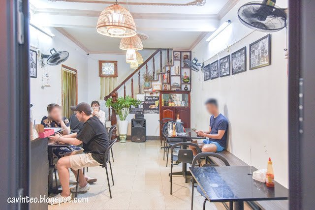 Quầy bánh mì cô tiên với không gian ấm cúng mang đậm phong cách gia đình