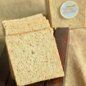 Sandwich Cám Hạnh Nhân