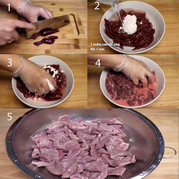 Sơ chế gan heo thật kỹ lưỡng để món pate gan không bị hôi