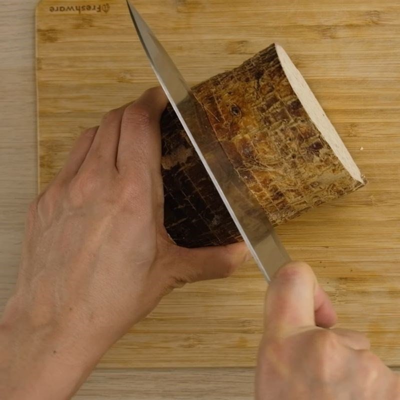 Sơ chế khoai môn để làm bánh mochi dẻo