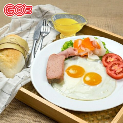 Sốt bơ trứng vàng óng, béo ngậy ăn kèm bánh mì ốp la