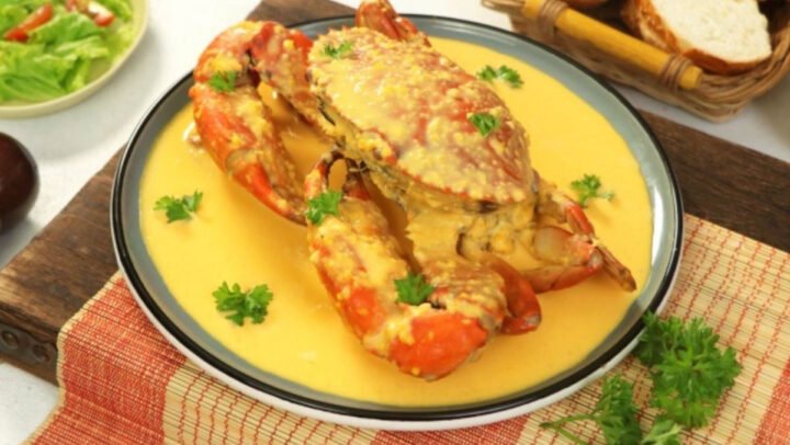 Sốt trứng muối chấm bánh mì vàng óng béo ngậy