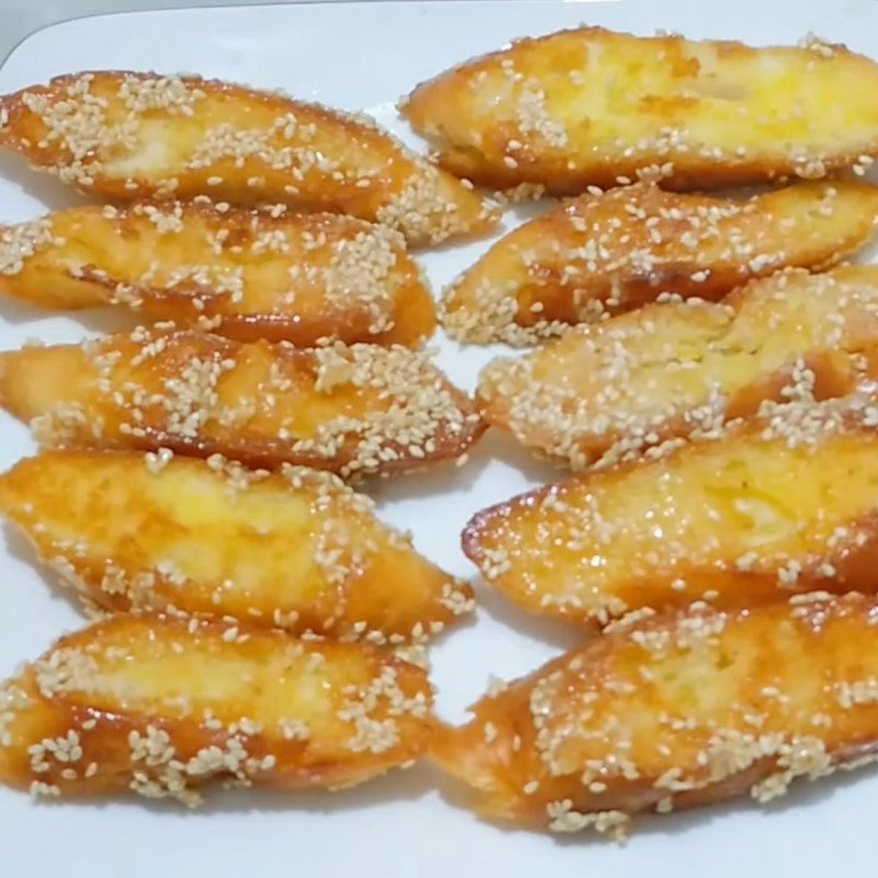 Thành phẩm bánh mì chiên bơ thực vật đường hấp dẫn