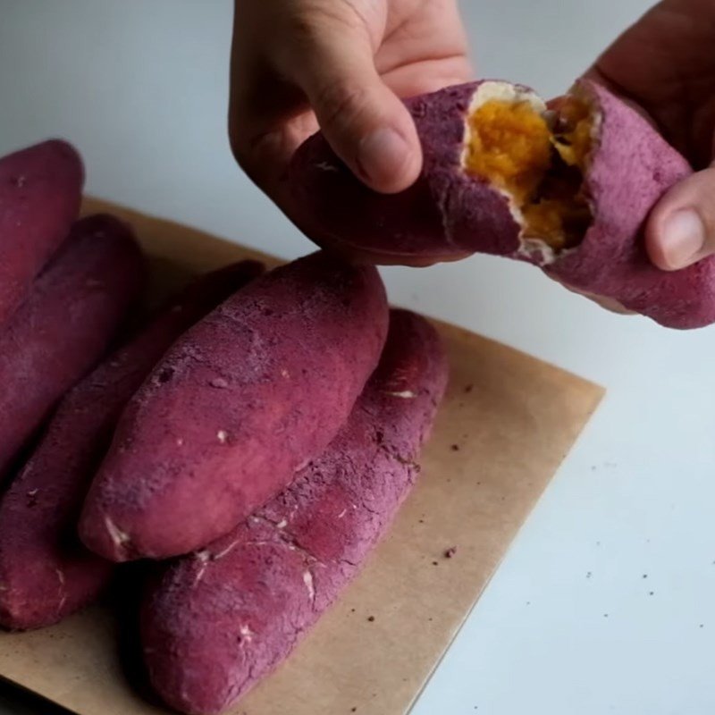 Thành phẩm bánh mì khoai lang phô mai nhân chảy