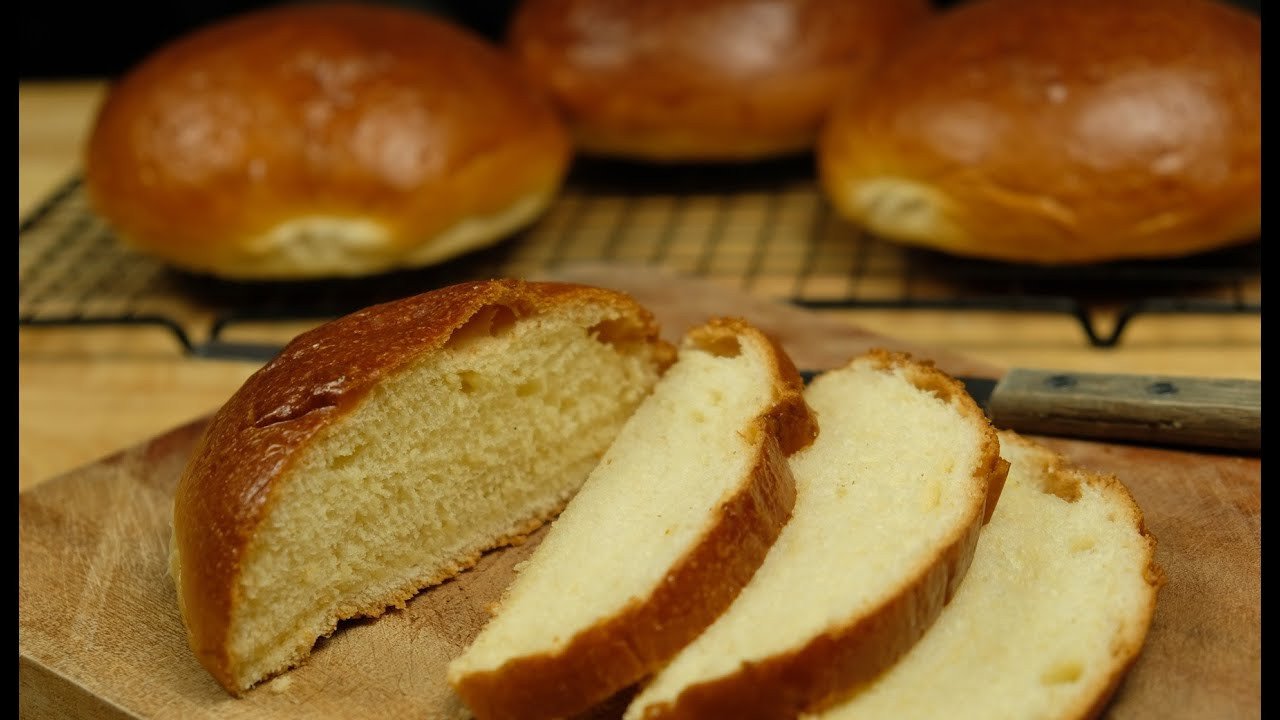 Thành phẩm bánh mì khoai tây Yamazaki sau khi nướng thơm lừng