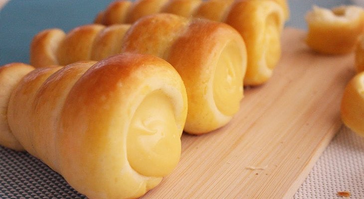 Thành phẩm bánh mì xoắn ốc thơm lừng, hấp dẫn