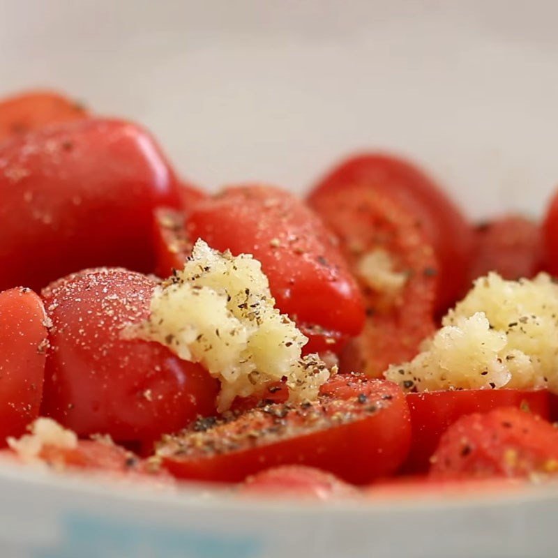 Ướp cà chua bi cho món sandwich phô mai