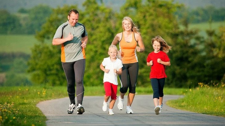 Vận động kết hợp ăn uống để kiểm soát lượng calo từ bánh mì nem nướng