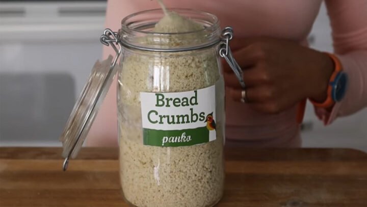 Vụn bánh mì làm từ bánh mì cũ