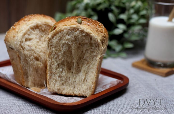 Khám Phá Bí Quyết Tự Làm Ổ Bánh Mì Sandwich Nguyên Cám Sourdough Thơm Ngon Tuyệt Hảo