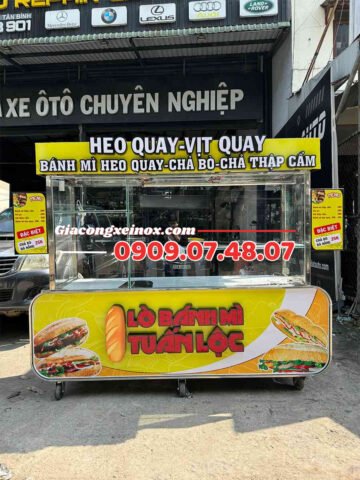 Xe bánh mì heo quay 2m mẫu 1 với mái che