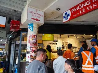 Xe bánh mì Phương 18 nhộn nhịp tại Bankstown