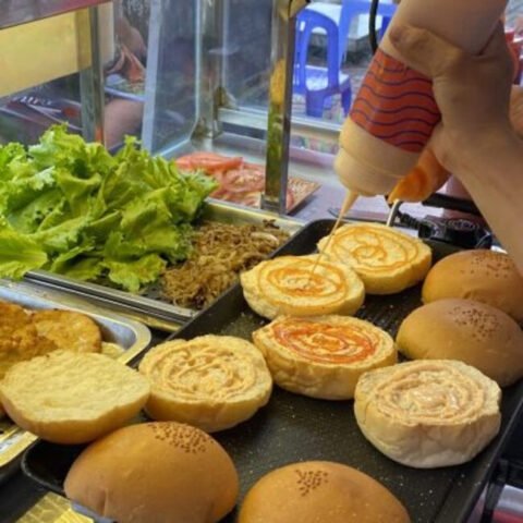 Xe bánh mì tiện lợi di chuyển