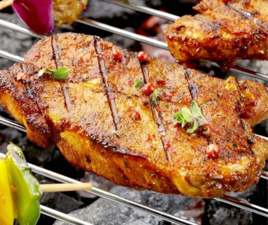 Bí Quyết Saigonese Baguette: Cách Ướp Thịt Nướng Ngon Chuẩn Vị