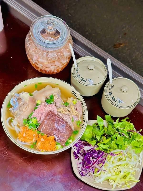 Hướng dẫn cách làm sa tế nấu bún bò Huế đơn giản tại nhà 2 Bí quyết cách làm sa tế nấu bún bò Huế đậm vị chuẩn Huế