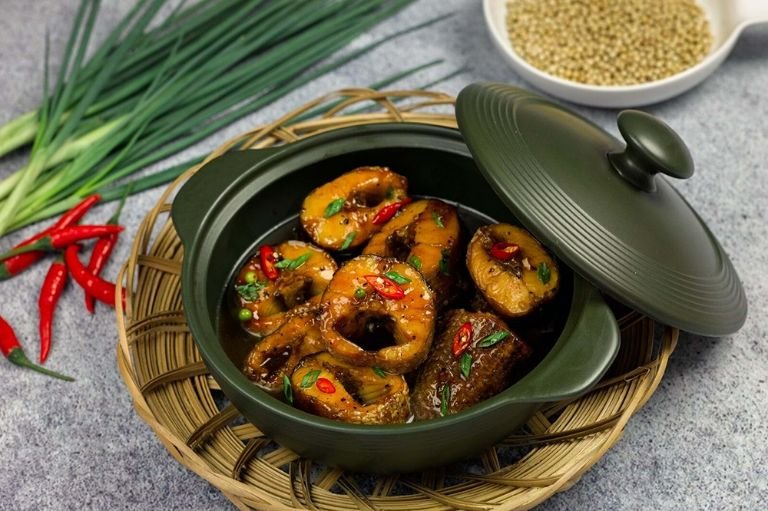 Các Biến Tấu Độc Đáo Của Món Cá Tầm Kho
