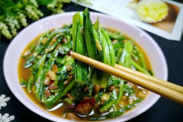 Giới Thiệu Về Rau Diếp Thơm Và Món Canh Truyền Thống