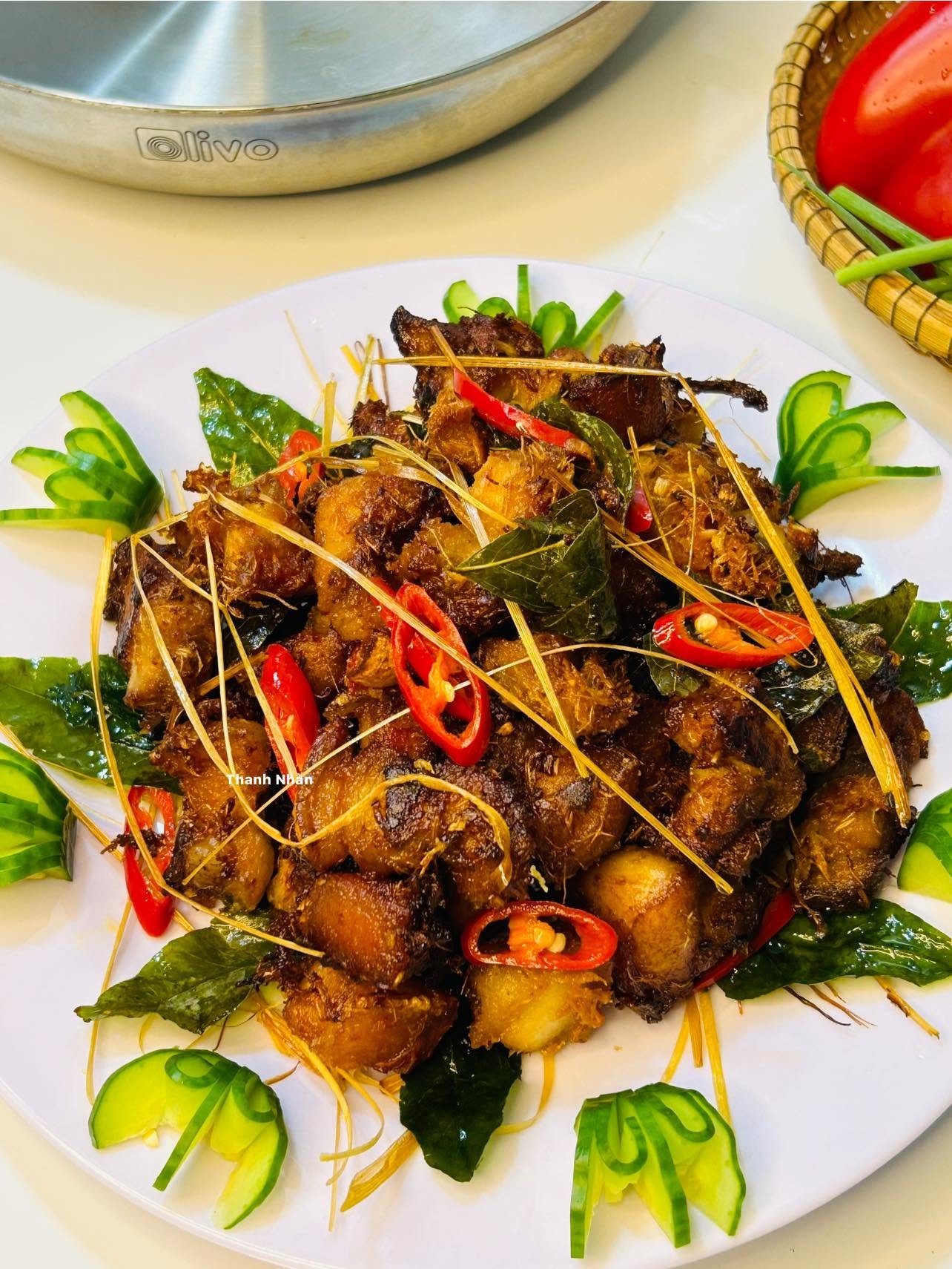Mẹo cách làm thịt ba chỉ chiên riềng vàng giòn không bị khô 2 Gợi ý cách làm thịt ba chỉ chiên riềng mềm ngon, dễ thực hiện