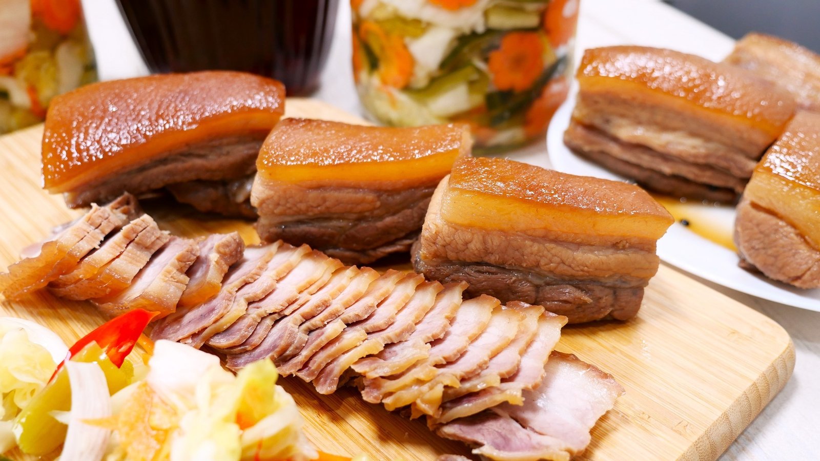 Học cách làm thịt ngâm nước mắm để lâu vẫn thơm ngon đậm vị