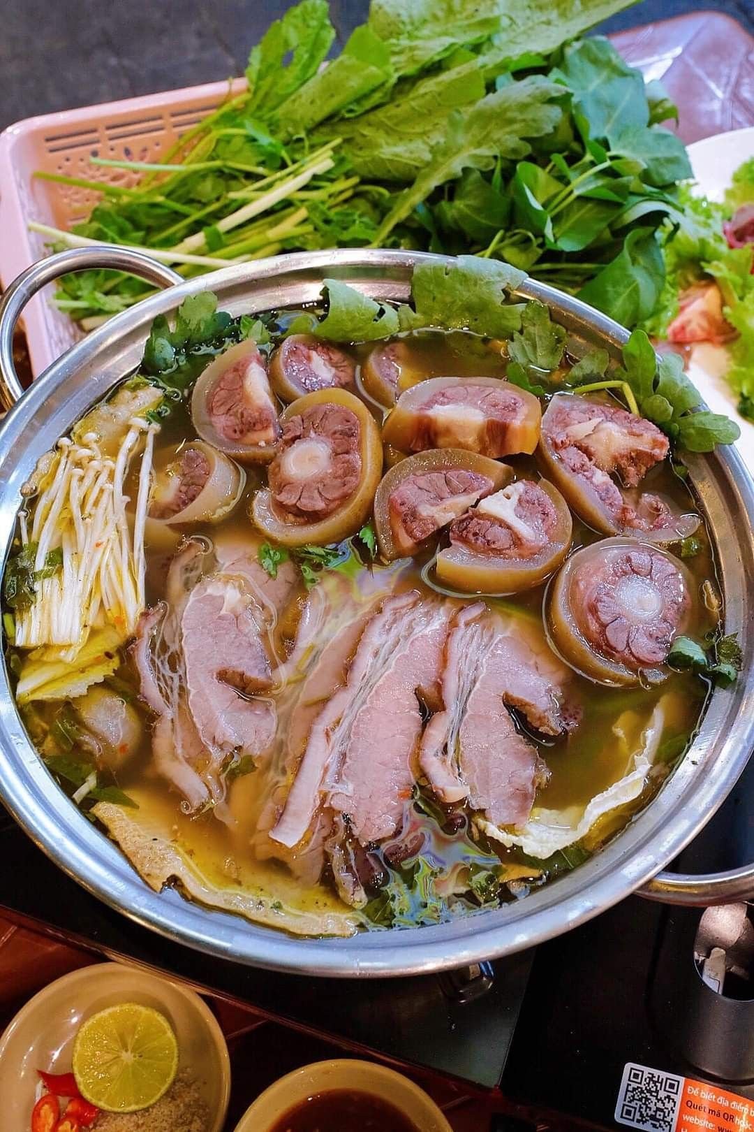 Mẹo chế biến lẩu dê nấu chao thơm ngon và tròn vị hơn